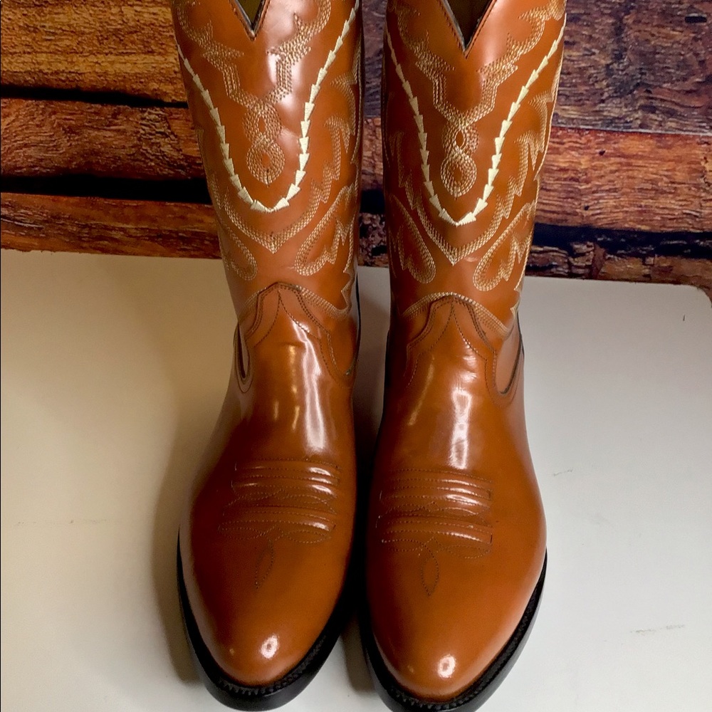 Men’s cowboy boots